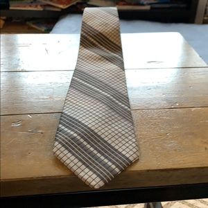 EUC Claiborne Tie